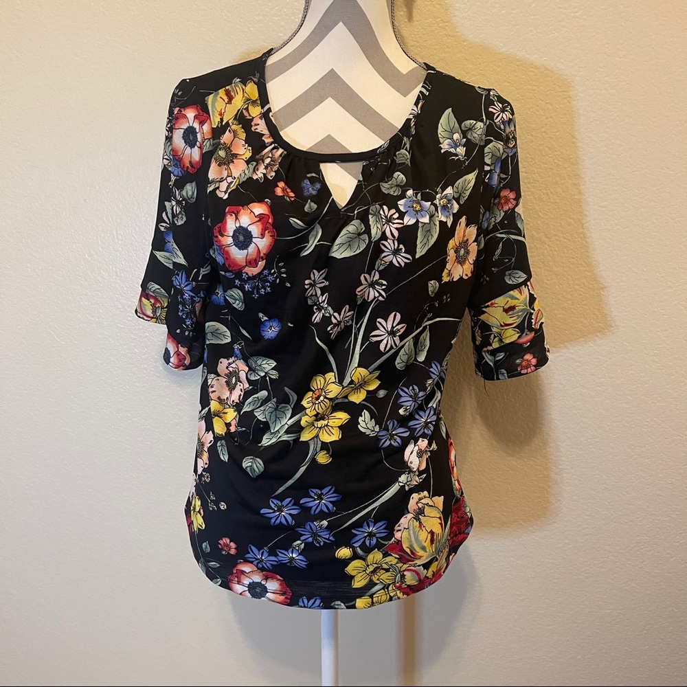 New York & Company Black Floral Keyhole Blouse Med
